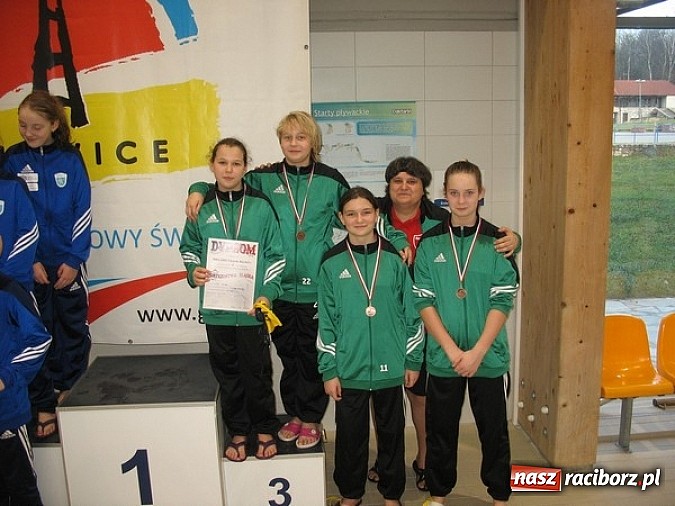 Zdjęcie w galerii na portalu naszraciborz.pl: Pływanie. Pierwsze śląskie medale wiadomości z regionu