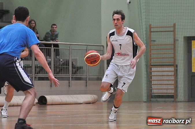 Zdjęcie w galerii na portalu naszraciborz.pl: Koszykówka: Smutna porażka Ofensywy wiadomości z regionu