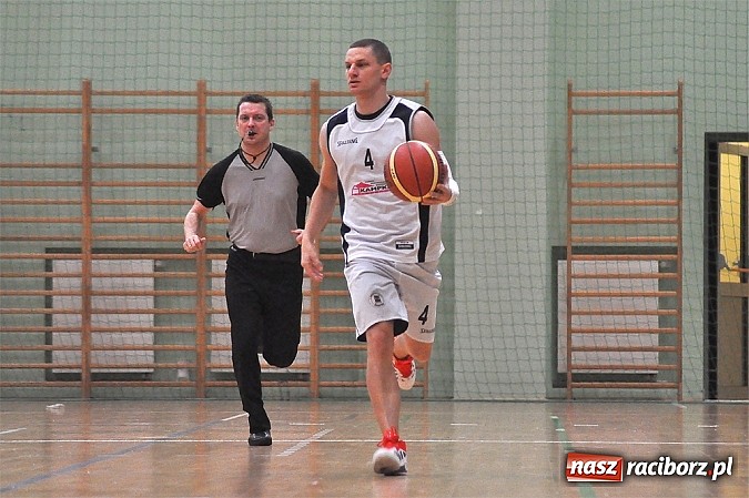 Zdjęcie w galerii na portalu naszraciborz.pl: Koszykówka: Smutna porażka Ofensywy wiadomości z regionu