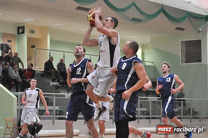 Zdjęcie w galerii na portalu naszraciborz.pl: Koszykówka: Smutna porażka Ofensywy wiadomości z regionu