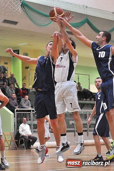 Zdjęcie w galerii na portalu naszraciborz.pl: Koszykówka: Smutna porażka Ofensywy wiadomości z regionu