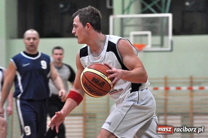 Zdjęcie w galerii na portalu naszraciborz.pl: Koszykówka: Smutna porażka Ofensywy wiadomości z regionu