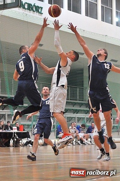 Zdjęcie w galerii na portalu naszraciborz.pl: Koszykówka: Smutna porażka Ofensywy wiadomości z regionu