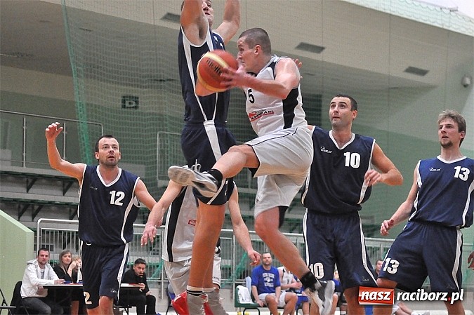 Zdjęcie w galerii na portalu naszraciborz.pl: Koszykówka: Smutna porażka Ofensywy wiadomości z regionu
