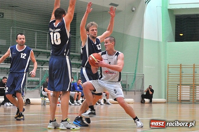 Zdjęcie w galerii na portalu naszraciborz.pl: Koszykówka: Smutna porażka Ofensywy wiadomości z regionu