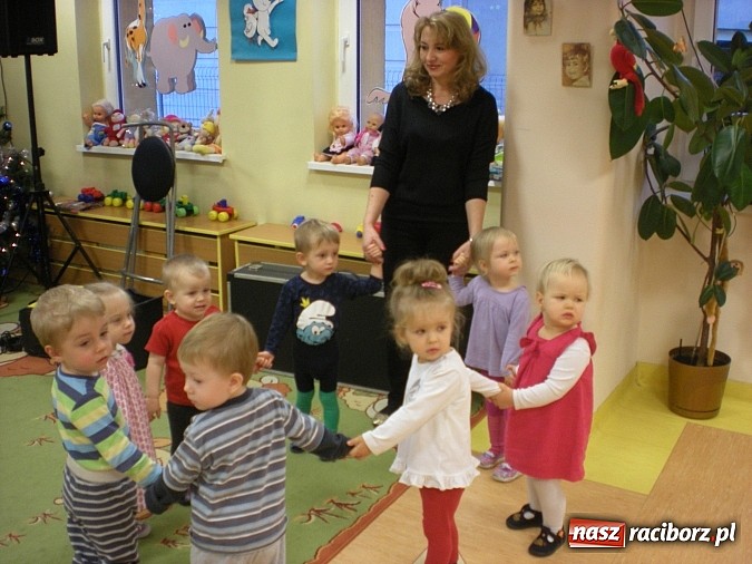 Zdjęcie w galerii na portalu naszraciborz.pl: Spotkanie wigilijne w żłobku na Słonecznej  wiadomości z regionu