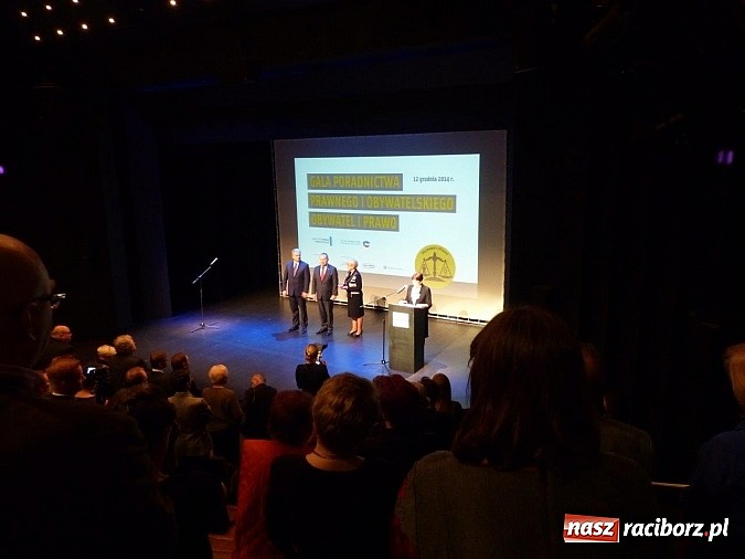Zdjęcie w galerii na portalu naszraciborz.pl: Raciborska TĘCZA wyr&oacute;żniona na gali w Warszawie wiadomości z regionu