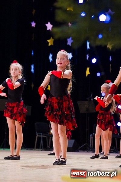 Zdjęcie w galerii na portalu naszraciborz.pl: Koncert charytatywny Źródła na rzecz Natalii Kwiatkowskiej wiadomości z regionu