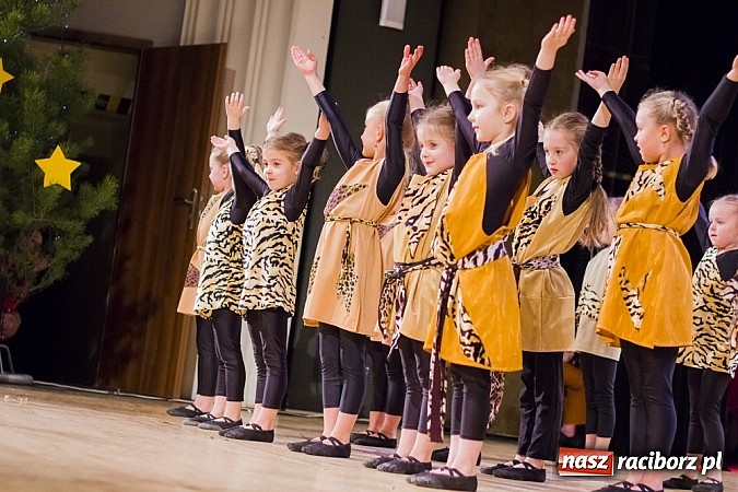 Zdjęcie w galerii na portalu naszraciborz.pl: Koncert charytatywny Źródła na rzecz Natalii Kwiatkowskiej wiadomości z regionu