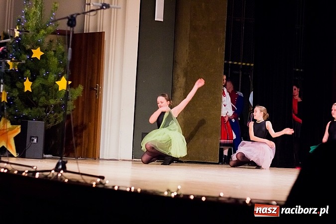 Zdjęcie w galerii na portalu naszraciborz.pl: Koncert charytatywny Źródła na rzecz Natalii Kwiatkowskiej wiadomości z regionu