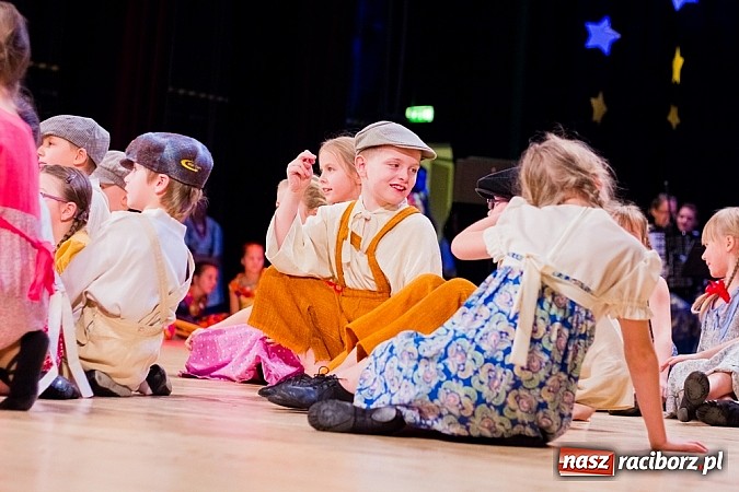 Zdjęcie w galerii na portalu naszraciborz.pl: Koncert charytatywny Źródła na rzecz Natalii Kwiatkowskiej wiadomości z regionu