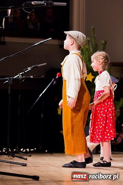 Zdjęcie w galerii na portalu naszraciborz.pl: Koncert charytatywny Źródła na rzecz Natalii Kwiatkowskiej wiadomości z regionu