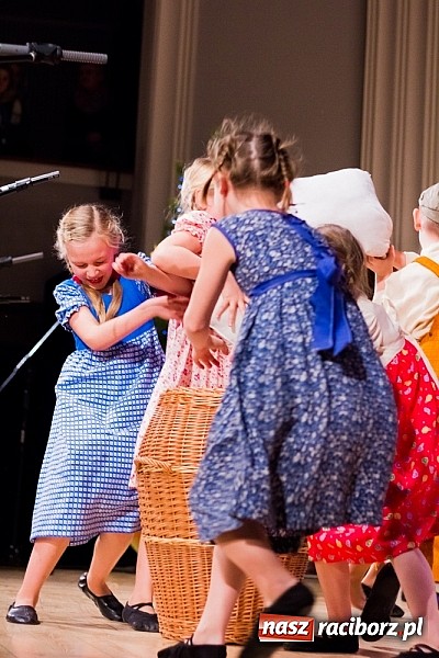 Zdjęcie w galerii na portalu naszraciborz.pl: Koncert charytatywny Źródła na rzecz Natalii Kwiatkowskiej wiadomości z regionu