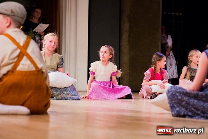 Zdjęcie w galerii na portalu naszraciborz.pl: Koncert charytatywny Źródła na rzecz Natalii Kwiatkowskiej wiadomości z regionu