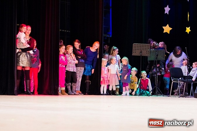 Zdjęcie w galerii na portalu naszraciborz.pl: Koncert charytatywny Źródła na rzecz Natalii Kwiatkowskiej wiadomości z regionu