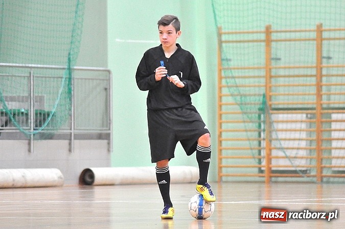 Zdjęcie w galerii na portalu naszraciborz.pl: Młodzi adepci futbolu walczyli o puchar starosty wiadomości z regionu