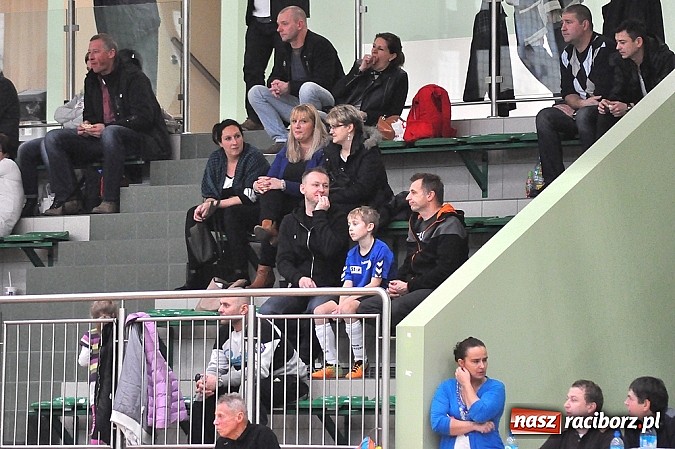 Zdjęcie w galerii na portalu naszraciborz.pl: Młodzi adepci futbolu walczyli o puchar starosty wiadomości z regionu