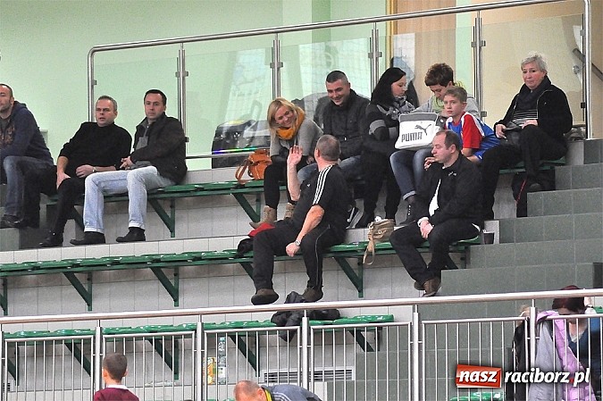 Zdjęcie w galerii na portalu naszraciborz.pl: Młodzi adepci futbolu walczyli o puchar starosty wiadomości z regionu