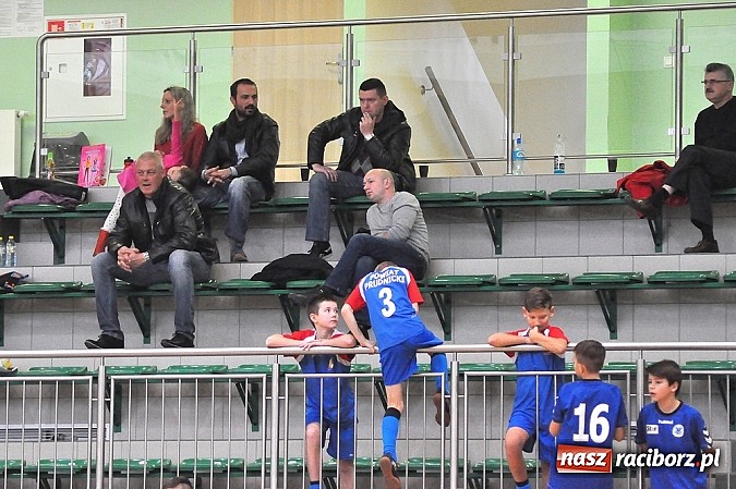 Zdjęcie w galerii na portalu naszraciborz.pl: Młodzi adepci futbolu walczyli o puchar starosty wiadomości z regionu