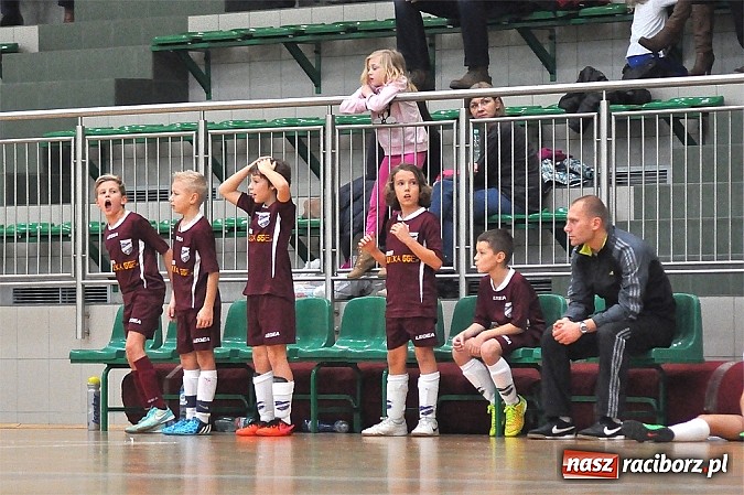 Zdjęcie w galerii na portalu naszraciborz.pl: Młodzi adepci futbolu walczyli o puchar starosty wiadomości z regionu