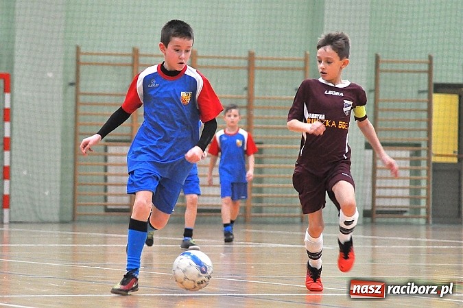Zdjęcie w galerii na portalu naszraciborz.pl: Młodzi adepci futbolu walczyli o puchar starosty wiadomości z regionu