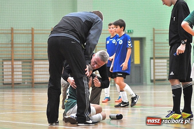Zdjęcie w galerii na portalu naszraciborz.pl: Młodzi adepci futbolu walczyli o puchar starosty wiadomości z regionu