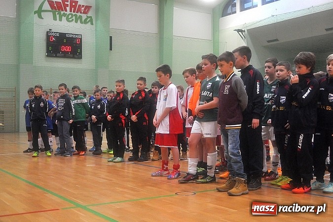 Zdjęcie w galerii na portalu naszraciborz.pl: Młodzi adepci futbolu walczyli o puchar starosty wiadomości z regionu