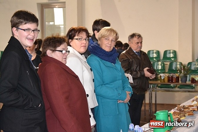 Zdjęcie w galerii na portalu naszraciborz.pl: Atmosfera świąt i kultury nie tylko politycznej wiadomości z regionu