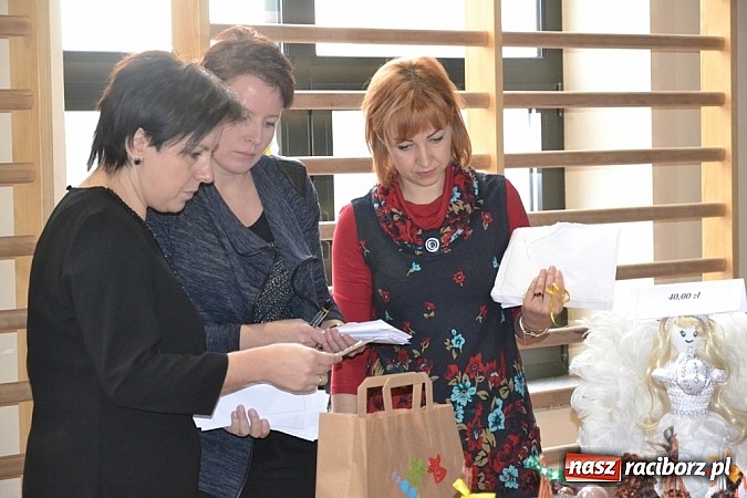 Zdjęcie w galerii na portalu naszraciborz.pl: Atmosfera świąt i kultury nie tylko politycznej wiadomości z regionu