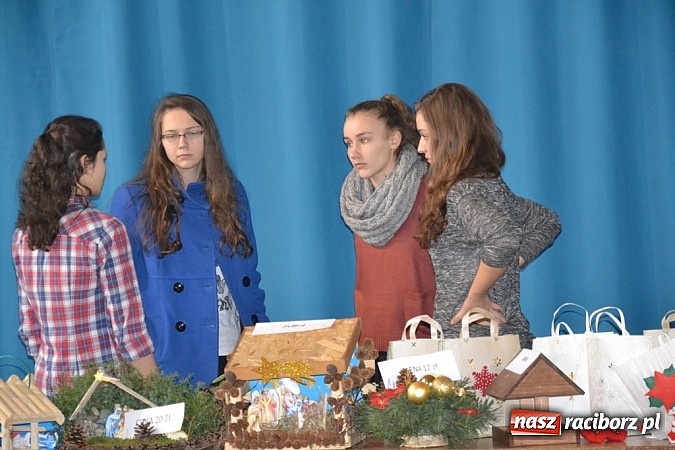 Zdjęcie w galerii na portalu naszraciborz.pl: Atmosfera świąt i kultury nie tylko politycznej wiadomości z regionu