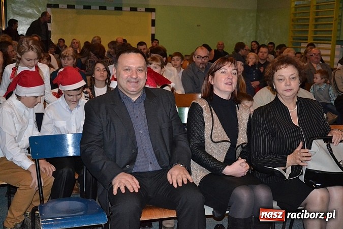 Zdjęcie w galerii na portalu naszraciborz.pl: Atmosfera świąt i kultury nie tylko politycznej wiadomości z regionu