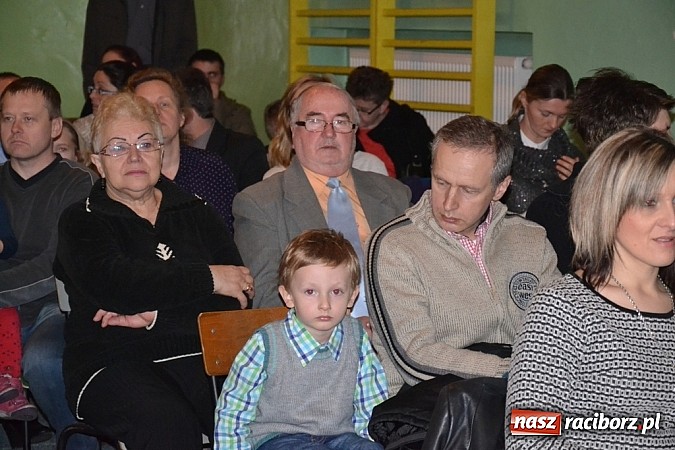 Zdjęcie w galerii na portalu naszraciborz.pl: Atmosfera świąt i kultury nie tylko politycznej wiadomości z regionu