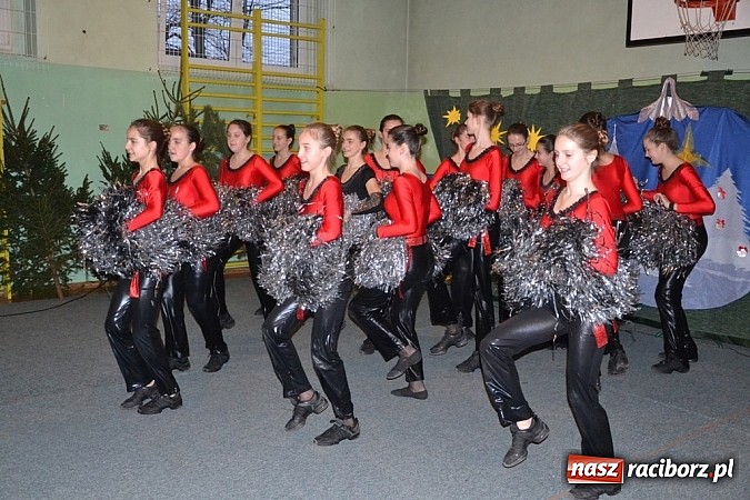 Zdjęcie w galerii na portalu naszraciborz.pl: Atmosfera świąt i kultury nie tylko politycznej wiadomości z regionu