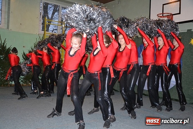 Zdjęcie w galerii na portalu naszraciborz.pl: Atmosfera świąt i kultury nie tylko politycznej wiadomości z regionu