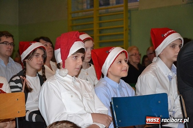 Zdjęcie w galerii na portalu naszraciborz.pl: Atmosfera świąt i kultury nie tylko politycznej wiadomości z regionu