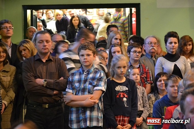 Zdjęcie w galerii na portalu naszraciborz.pl: Atmosfera świąt i kultury nie tylko politycznej wiadomości z regionu