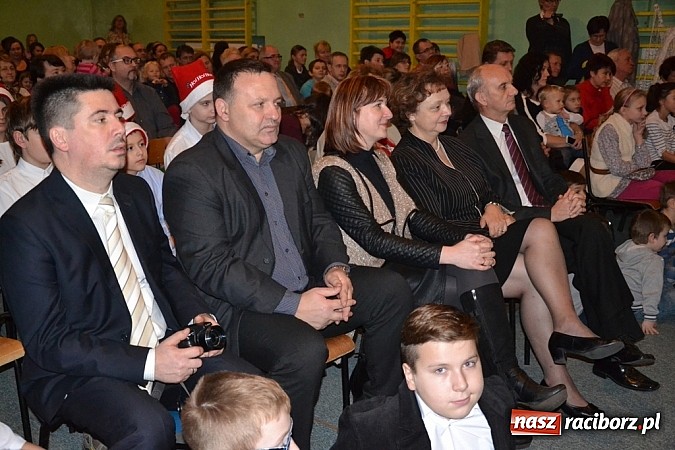 Zdjęcie w galerii na portalu naszraciborz.pl: Atmosfera świąt i kultury nie tylko politycznej wiadomości z regionu