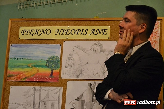 Zdjęcie w galerii na portalu naszraciborz.pl: Atmosfera świąt i kultury nie tylko politycznej wiadomości z regionu