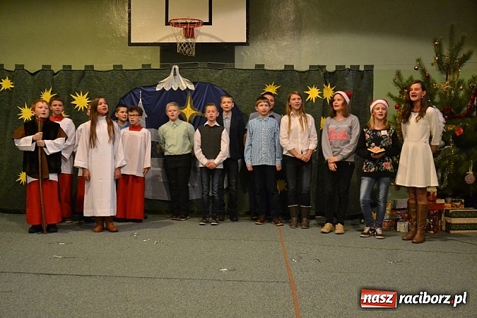 Zdjęcie w galerii na portalu naszraciborz.pl: Atmosfera świąt i kultury nie tylko politycznej wiadomości z regionu