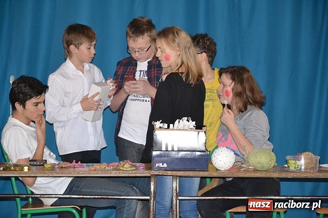 Zdjęcie w galerii na portalu naszraciborz.pl: Atmosfera świąt i kultury nie tylko politycznej wiadomości z regionu