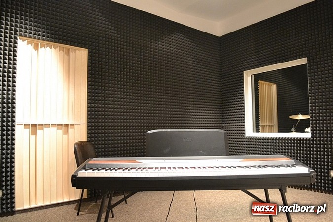 Zdjęcie w galerii na portalu naszraciborz.pl: MOKSiR w Kuźni Raciborskiej już po remoncie wiadomości z regionu