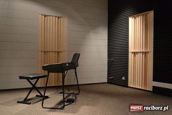 Zdjęcie w galerii na portalu naszraciborz.pl: MOKSiR w Kuźni Raciborskiej już po remoncie wiadomości z regionu