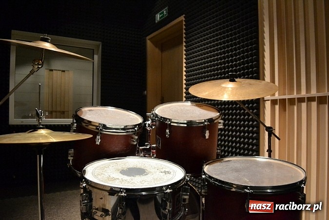 Zdjęcie w galerii na portalu naszraciborz.pl: MOKSiR w Kuźni Raciborskiej już po remoncie wiadomości z regionu