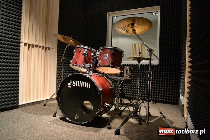 Zdjęcie w galerii na portalu naszraciborz.pl: MOKSiR w Kuźni Raciborskiej już po remoncie wiadomości z regionu