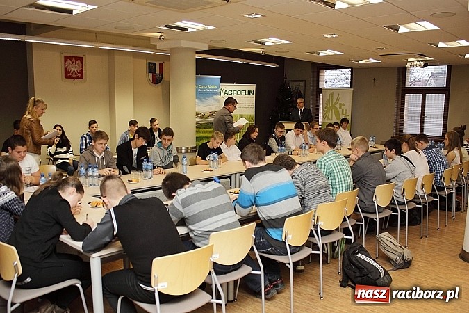 Zdjęcie w galerii na portalu naszraciborz.pl: Finał konkursu Bezpieczne rolnictwo powiatu raciborskiego - kto zwyciężył? wiadomości z regionu