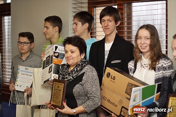 Zdjęcie w galerii na portalu naszraciborz.pl: Finał konkursu Bezpieczne rolnictwo powiatu raciborskiego - kto zwyciężył? wiadomości z regionu