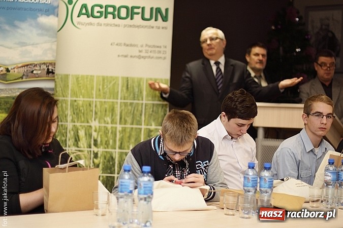 Zdjęcie w galerii na portalu naszraciborz.pl: Finał konkursu Bezpieczne rolnictwo powiatu raciborskiego - kto zwyciężył? wiadomości z regionu