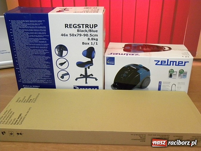 Zdjęcie w galerii na portalu naszraciborz.pl: Biblioteka w Raciborzu wzięła udział w Szlachetnej Paczce wiadomości z regionu