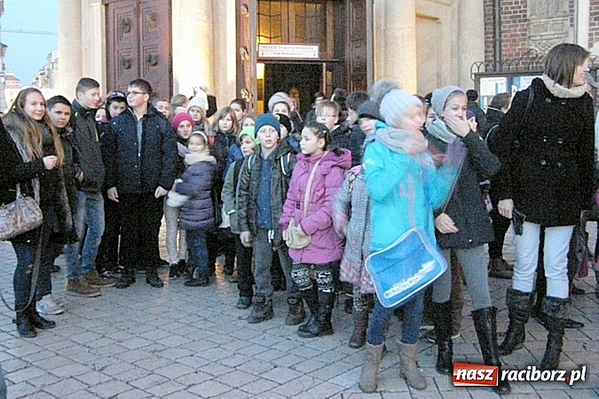 Zdjęcie w galerii na portalu naszraciborz.pl: Uczniowie z Krzanowic na wycieczce w Krakowie wiadomości z regionu