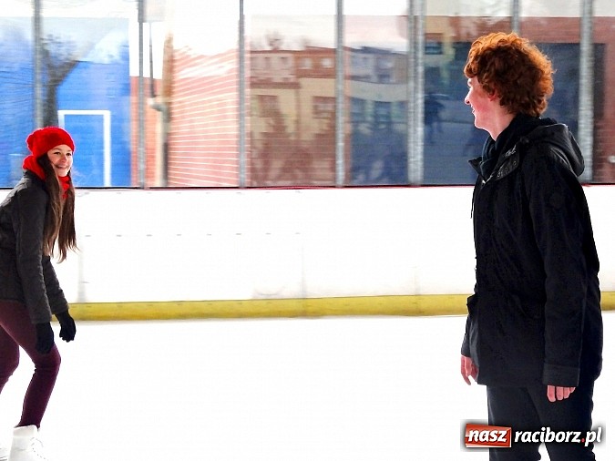 Zdjęcie w galerii na portalu naszraciborz.pl: UKS Zryw z Nędzy na lodzie! wiadomości z regionu